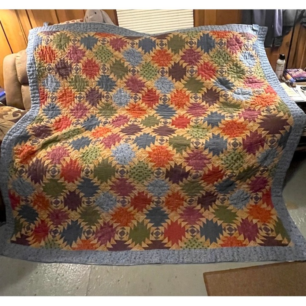 Hand-Quilted Scrappy Pineapple Full Quilt (79"x82") – Ready-to-Hang Heirloom
